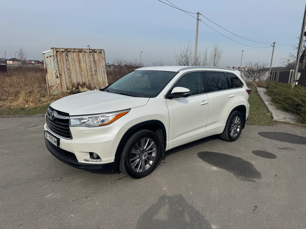 Toyota Highlander - фото 1