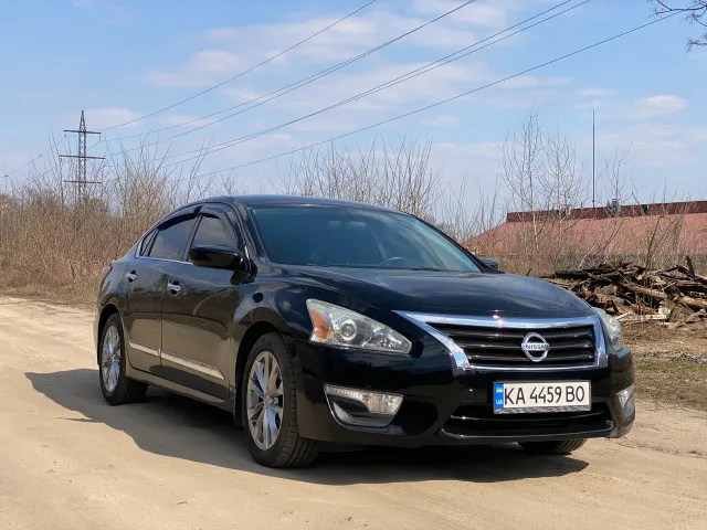 Nissan Altima - фото 2