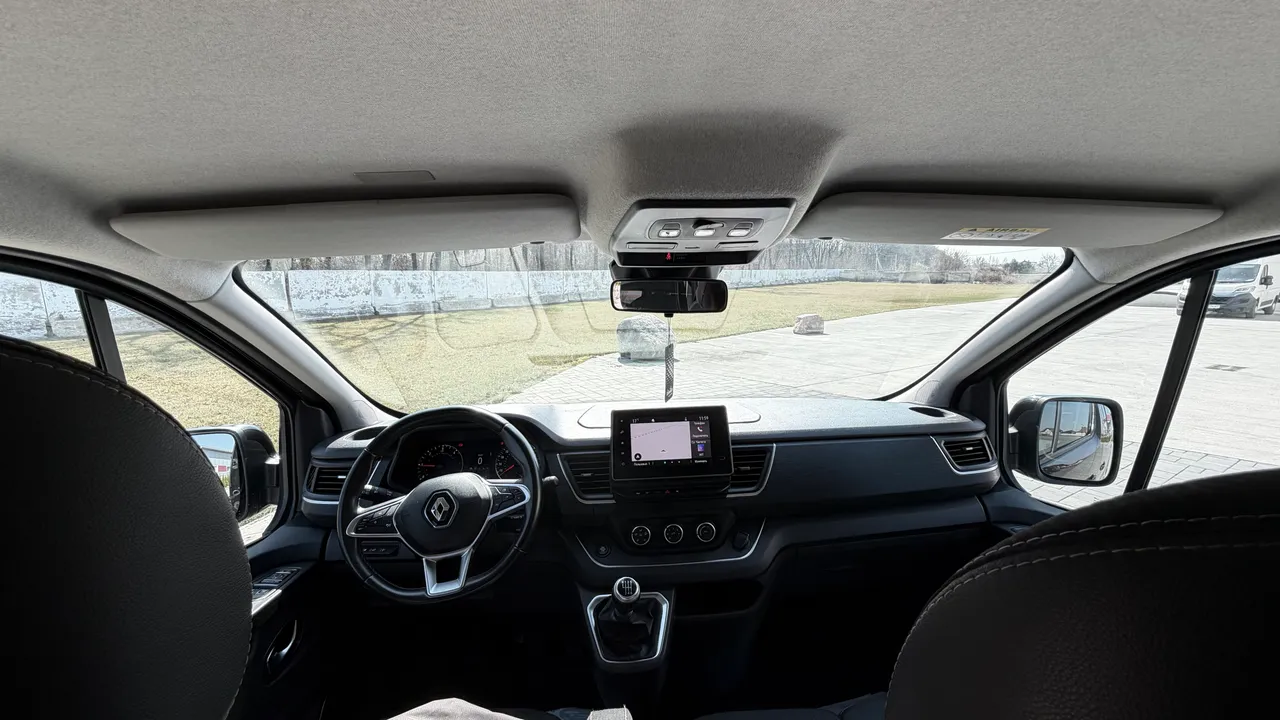Renault Trafic - фото 33