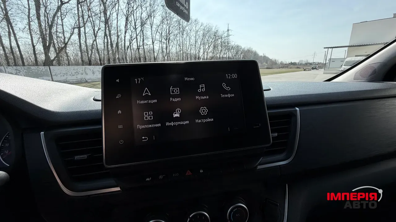 Renault Trafic - фото 36