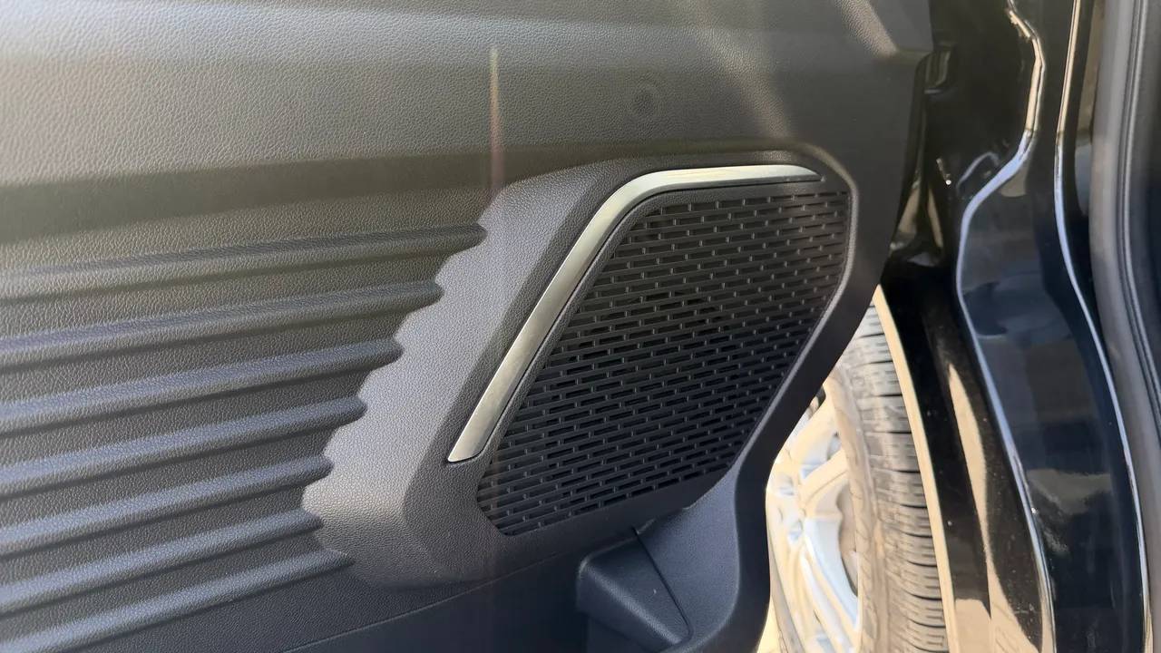 Renault Trafic - фото 21