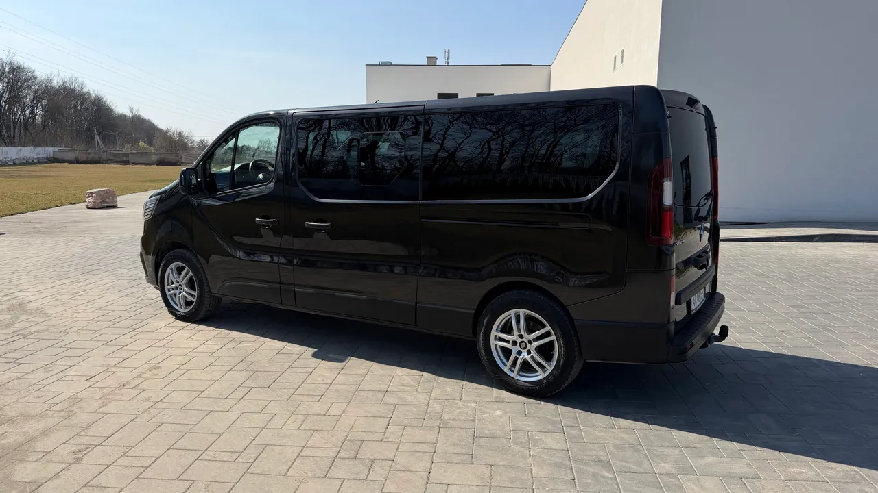 Renault Trafic - фото 4