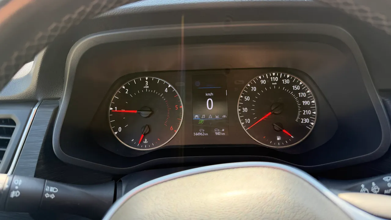 Renault Trafic - фото 17