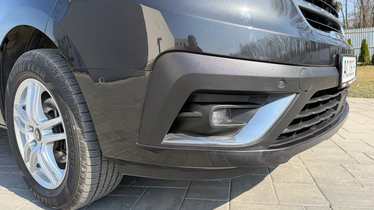 Renault Trafic - фото 9