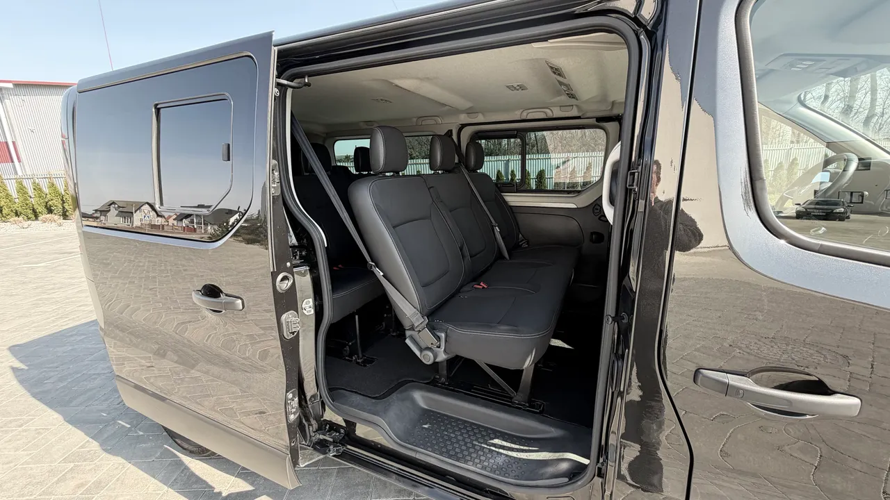Renault Trafic - фото 26