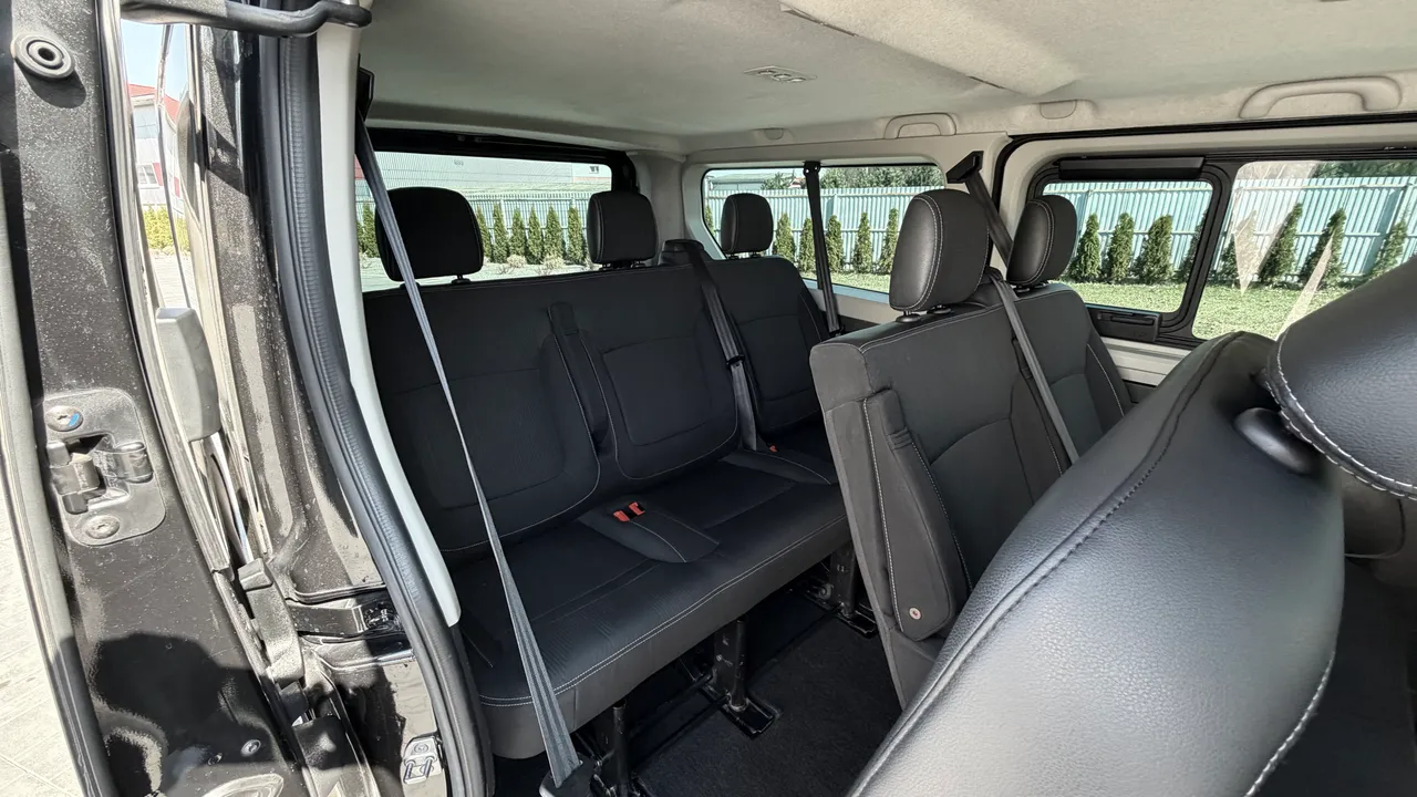 Renault Trafic - фото 27