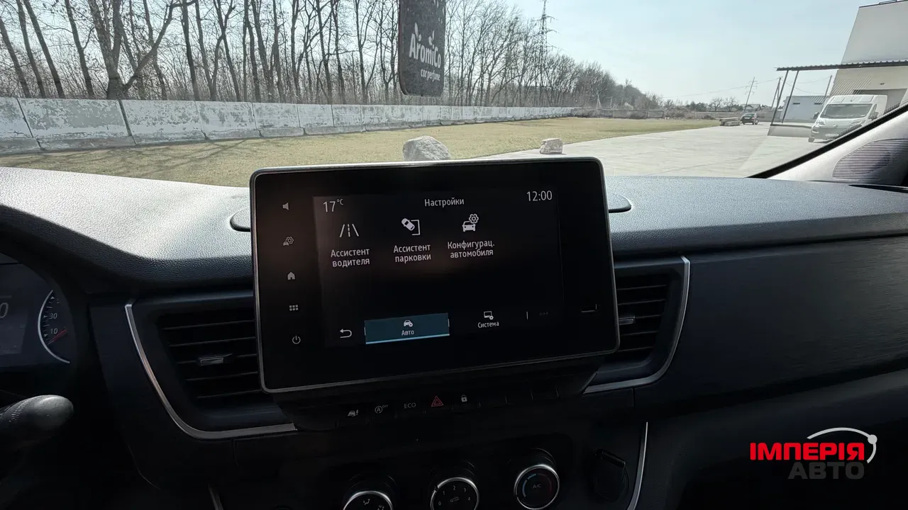 Renault Trafic - фото 37