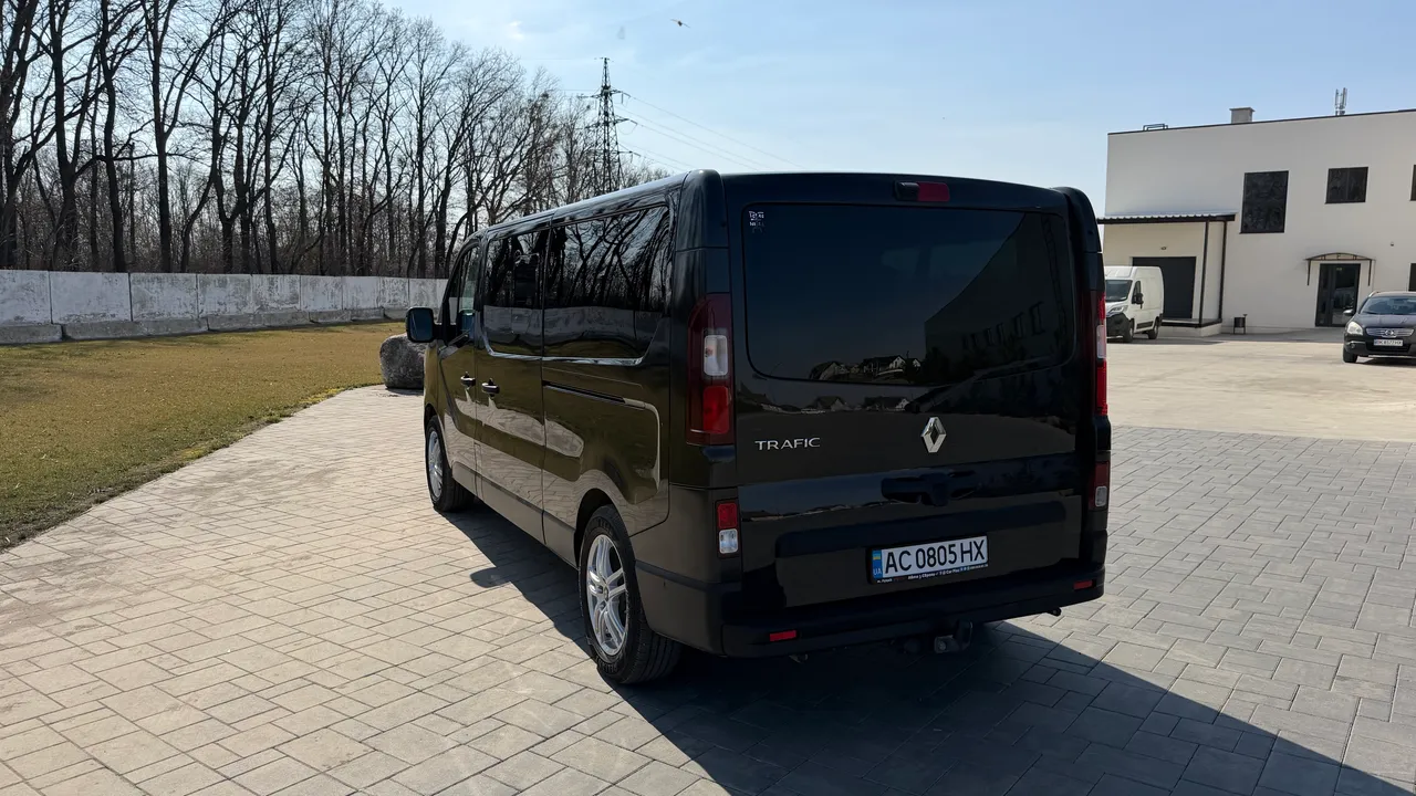 Renault Trafic - фото 5