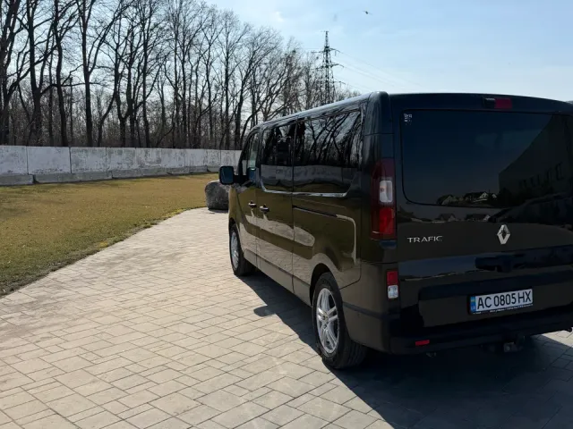 Renault Trafic - фото 5