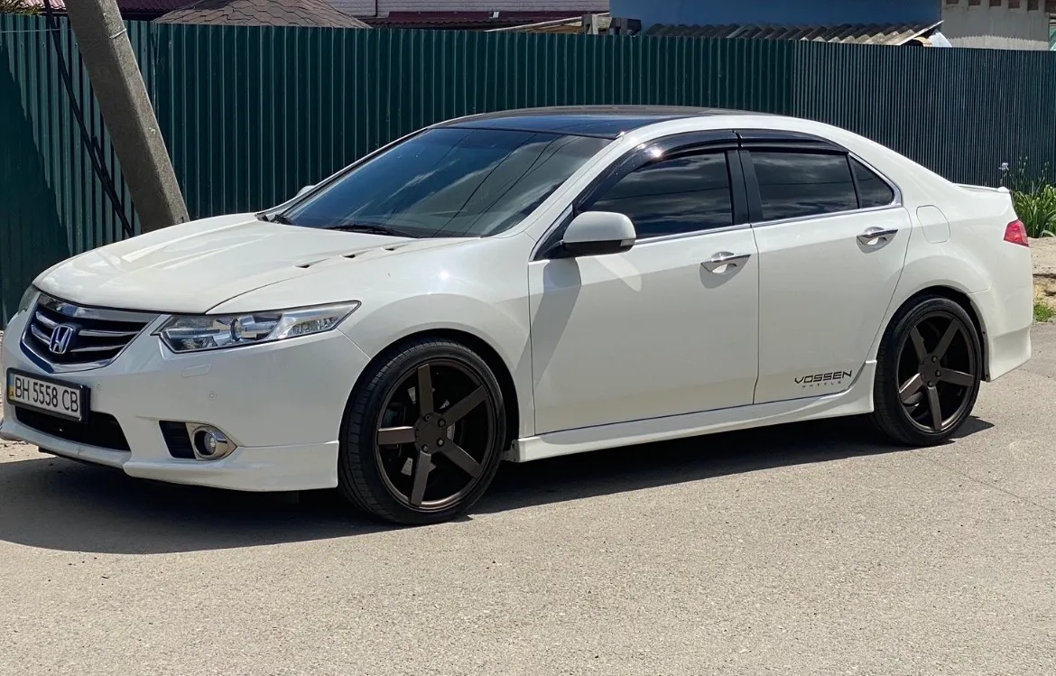 Honda Accord - фото 1