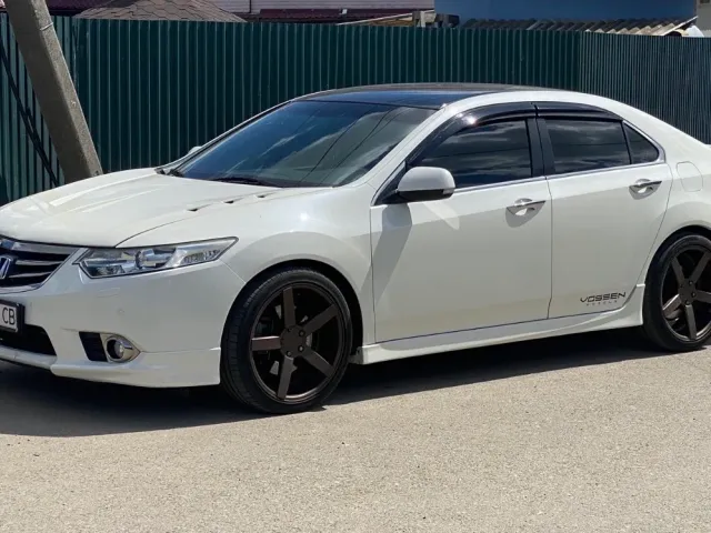 Honda Accord - фото 1