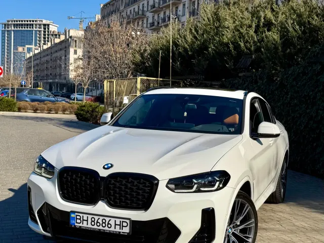 BMW X4 - фото 1
