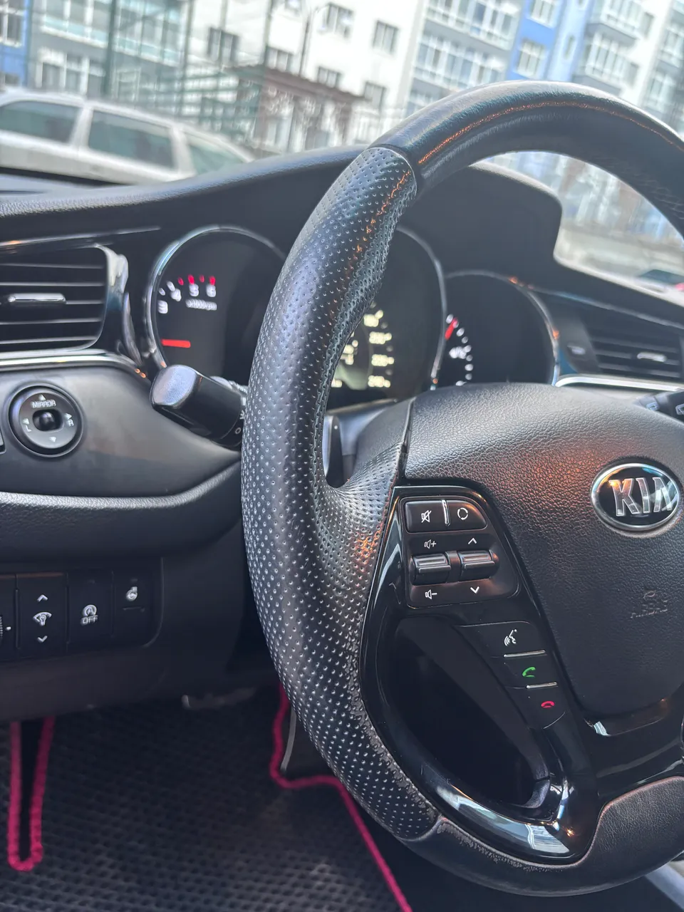 Kia Ceed - фото 28