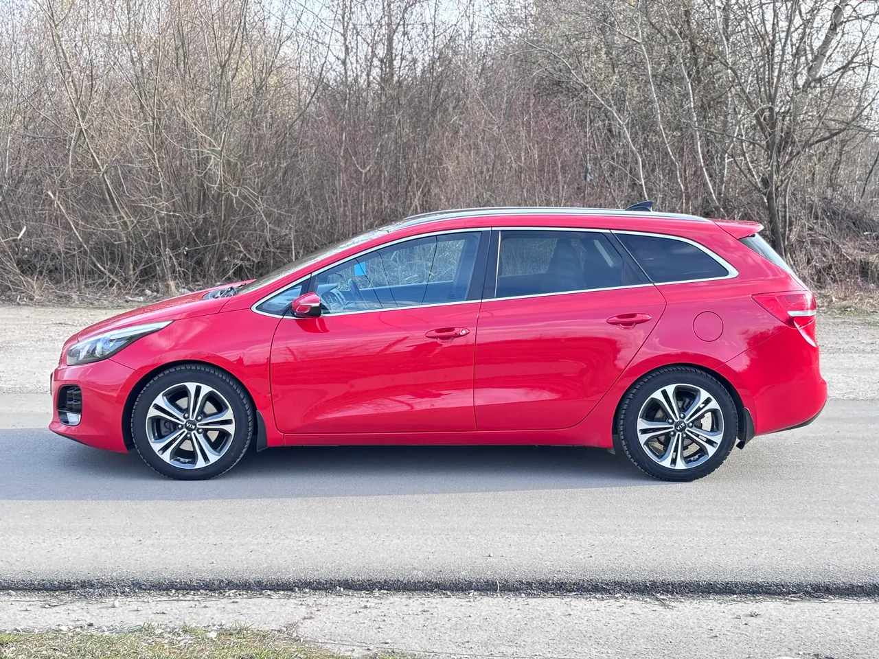 Kia Ceed - фото 3