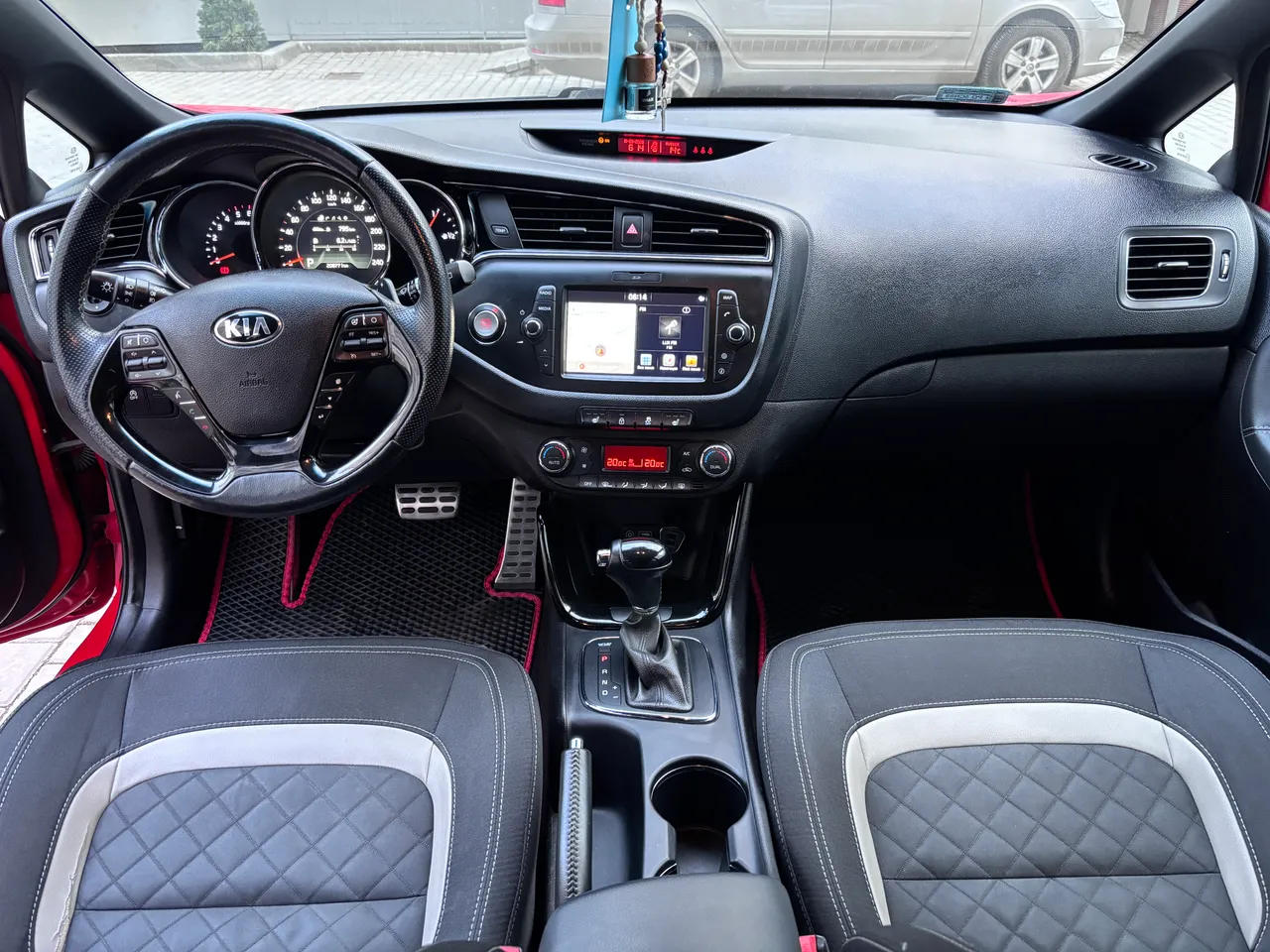 Kia Ceed - фото 24