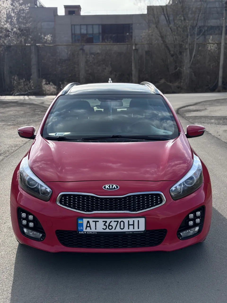 Kia Ceed - фото 1