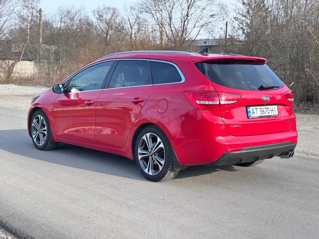 Kia Ceed - фото 4