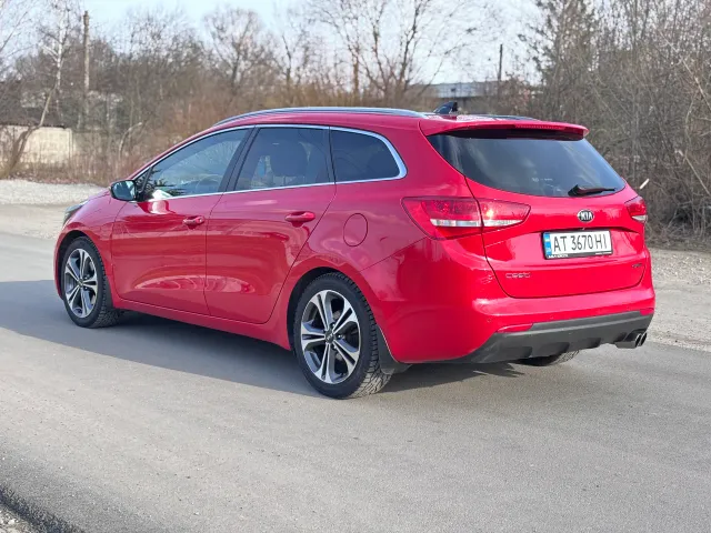 Kia Ceed - фото 5