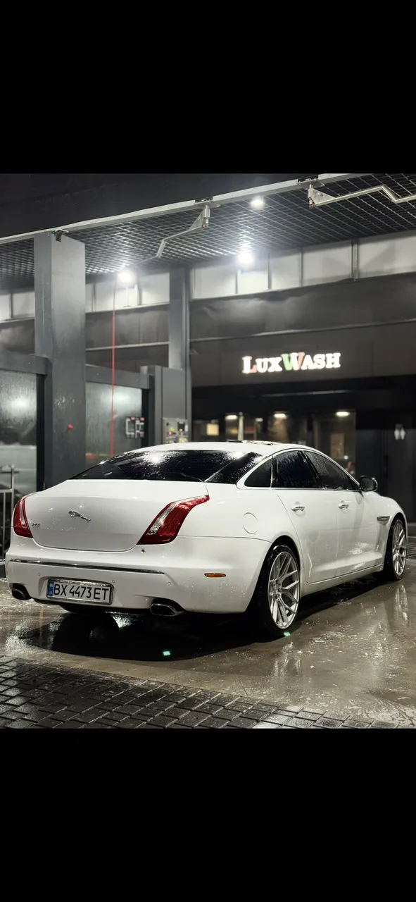 Jaguar XJ - фото 5
