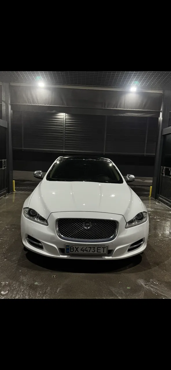 Jaguar XJ - фото 1
