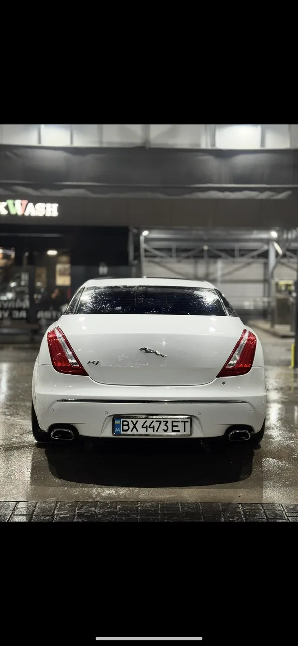 Jaguar XJ - фото 6