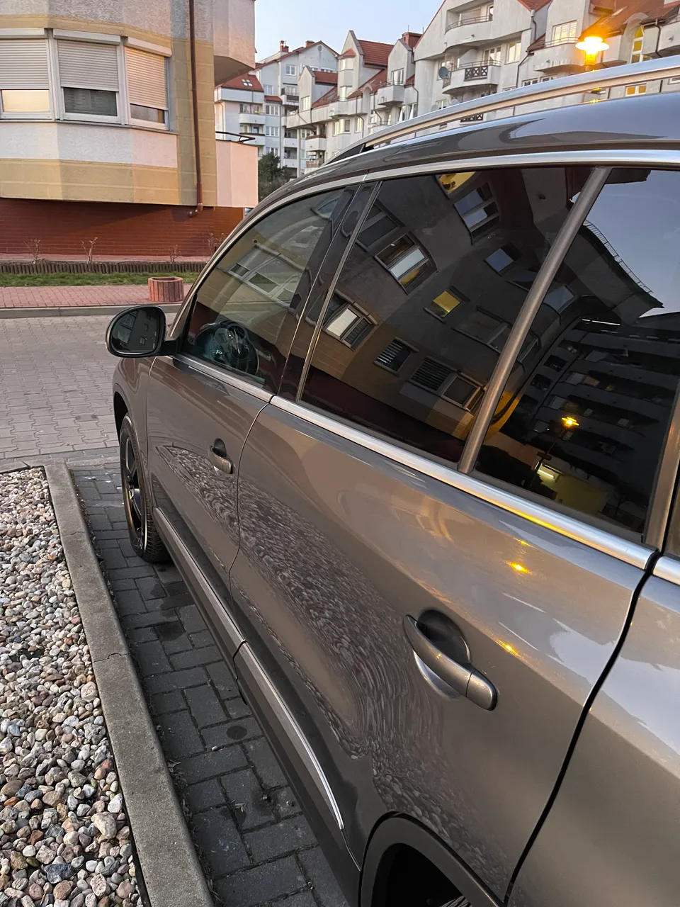 Volkswagen Tiguan - фото 7