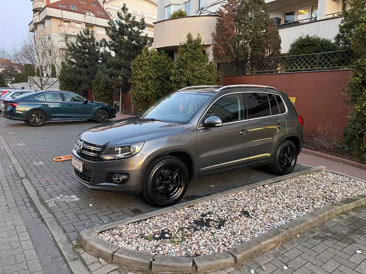 Volkswagen Tiguan - фото 11