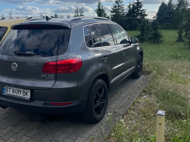 Volkswagen Tiguan - фото 2