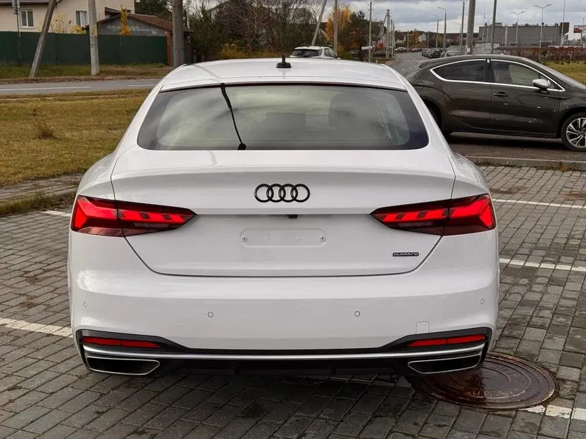 Audi A5 - фото 6