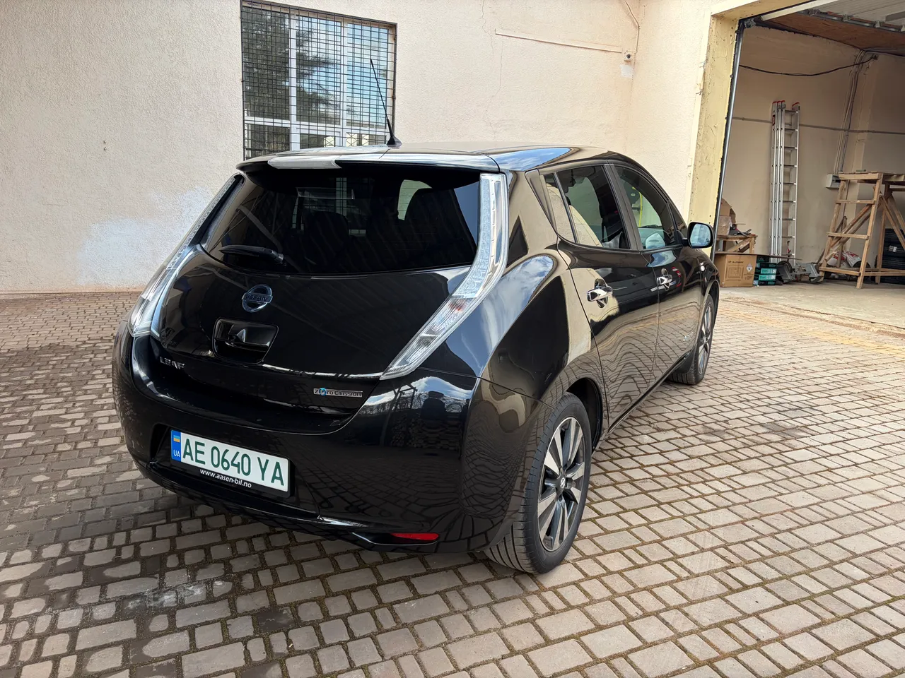 Nissan Leaf - фото 7