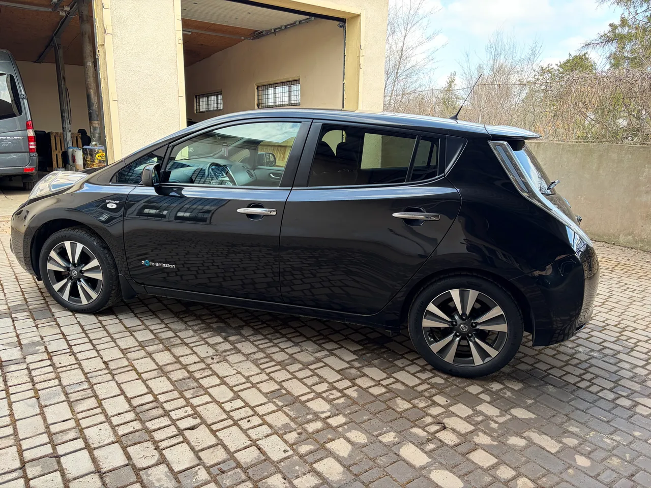 Nissan Leaf - фото 10