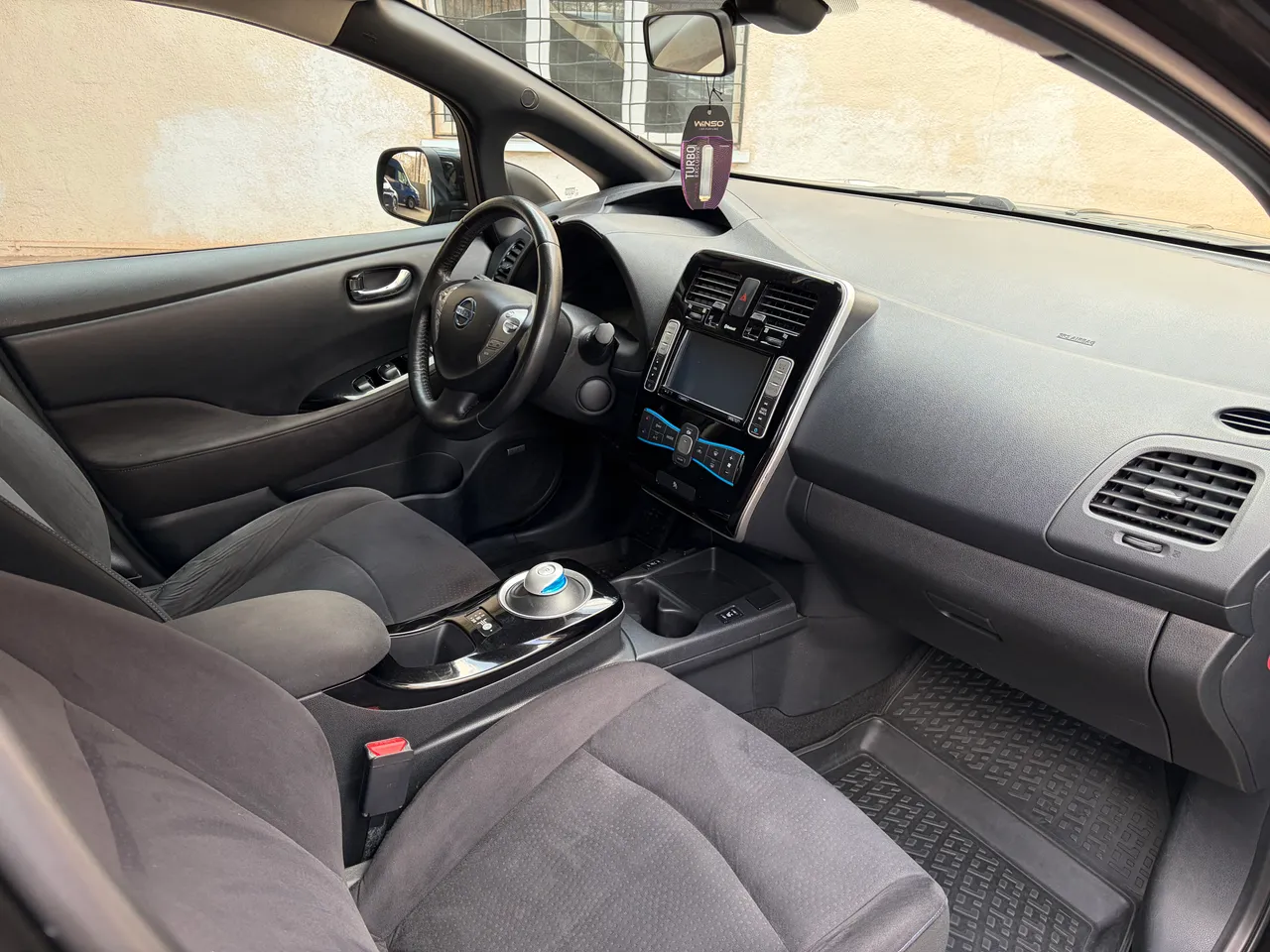 Nissan Leaf - фото 13