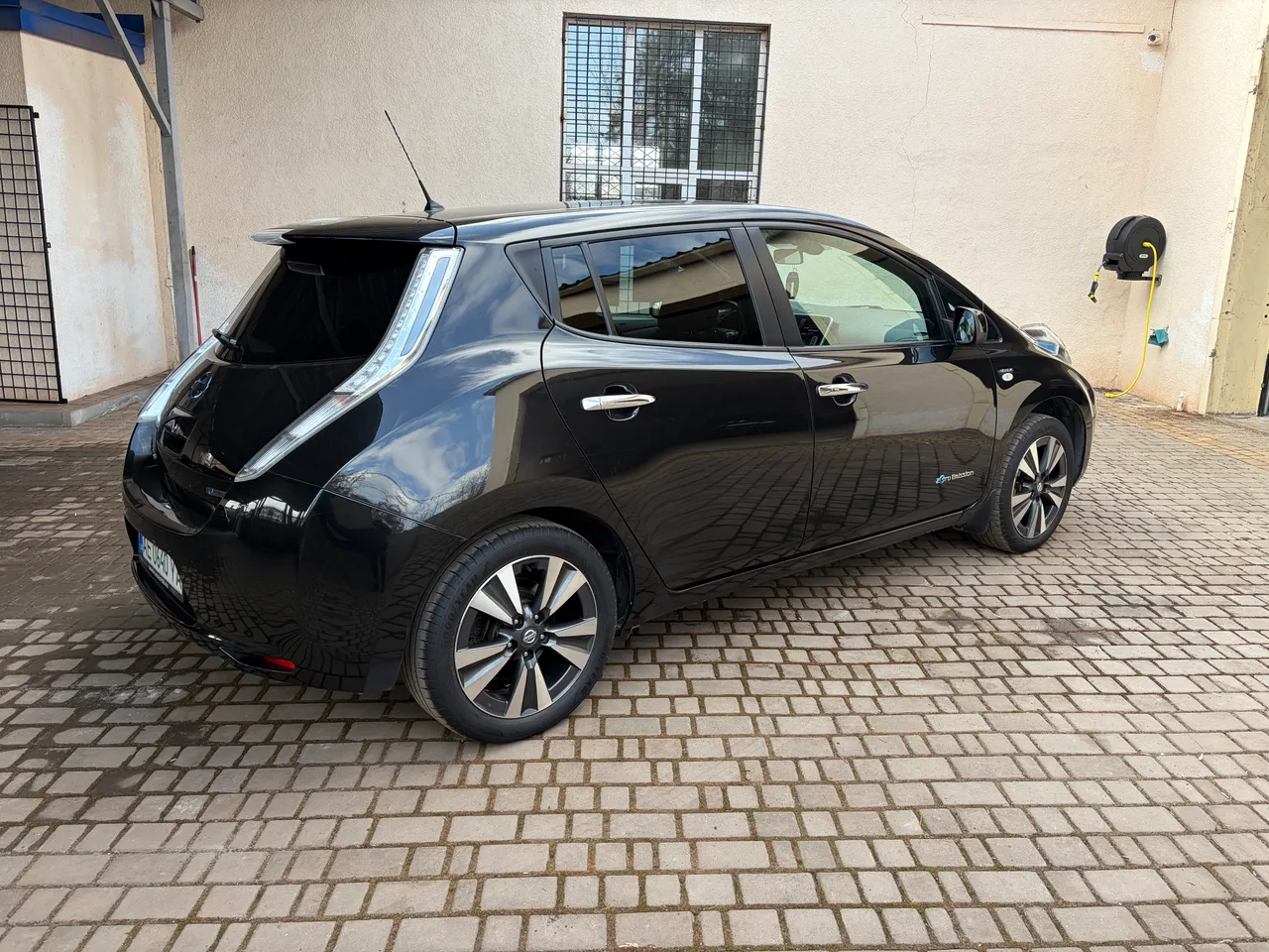 Nissan Leaf - фото 6