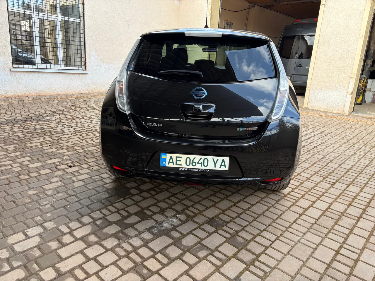 Nissan Leaf - фото 8