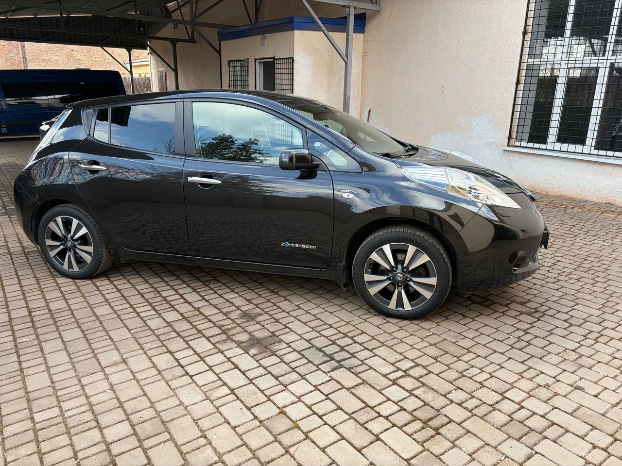 Nissan Leaf - фото 5