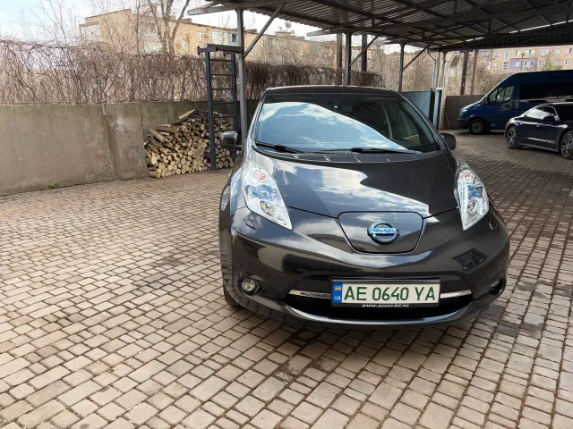 Nissan Leaf - фото 3