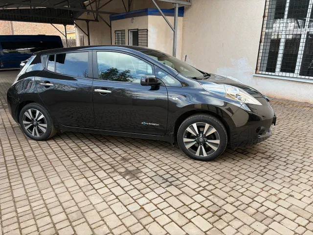 Nissan Leaf - фото 5