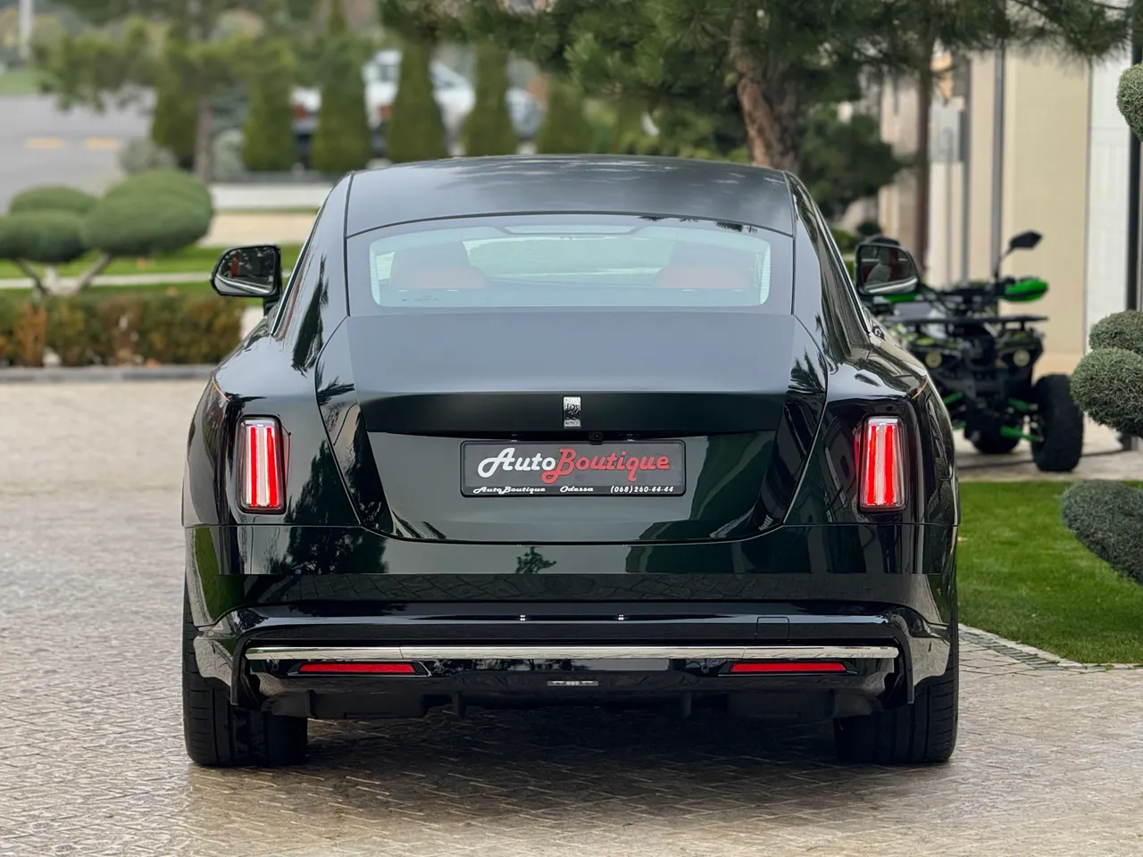 Rolls-Royce Spectre - фото 12