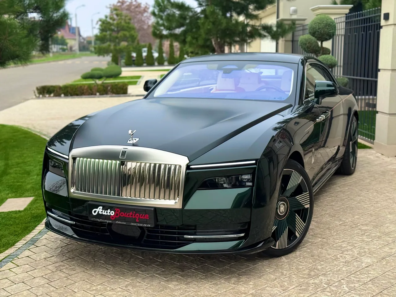 Rolls-Royce Spectre - фото 24