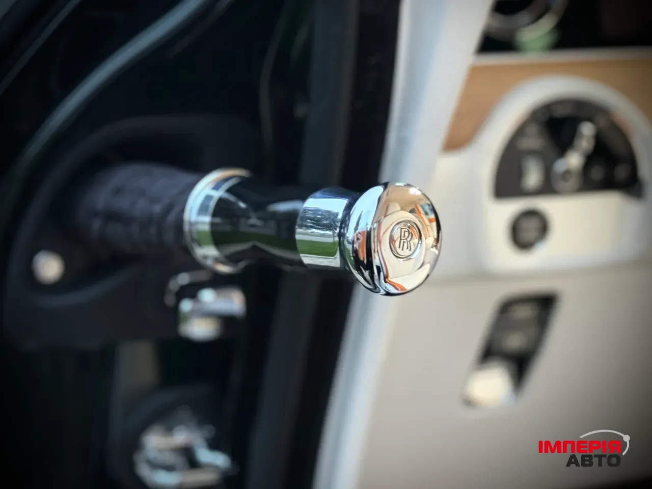 Rolls-Royce Spectre - фото 33