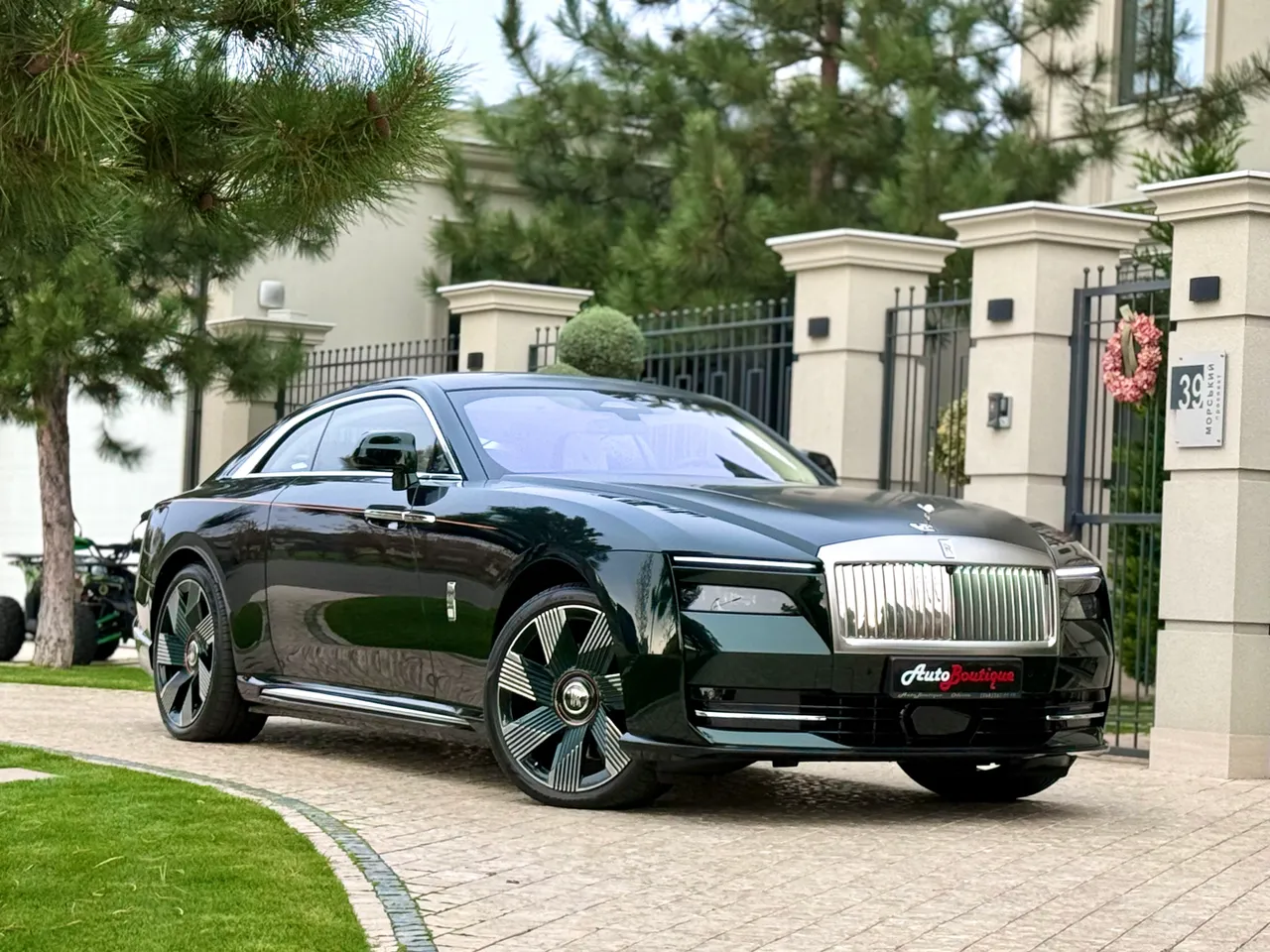 Rolls-Royce Spectre - фото 17