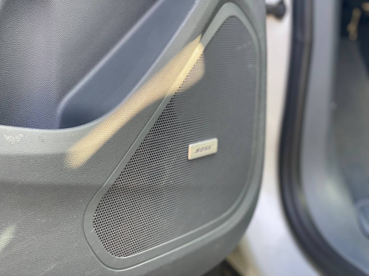 Chevrolet Bolt - фото 23