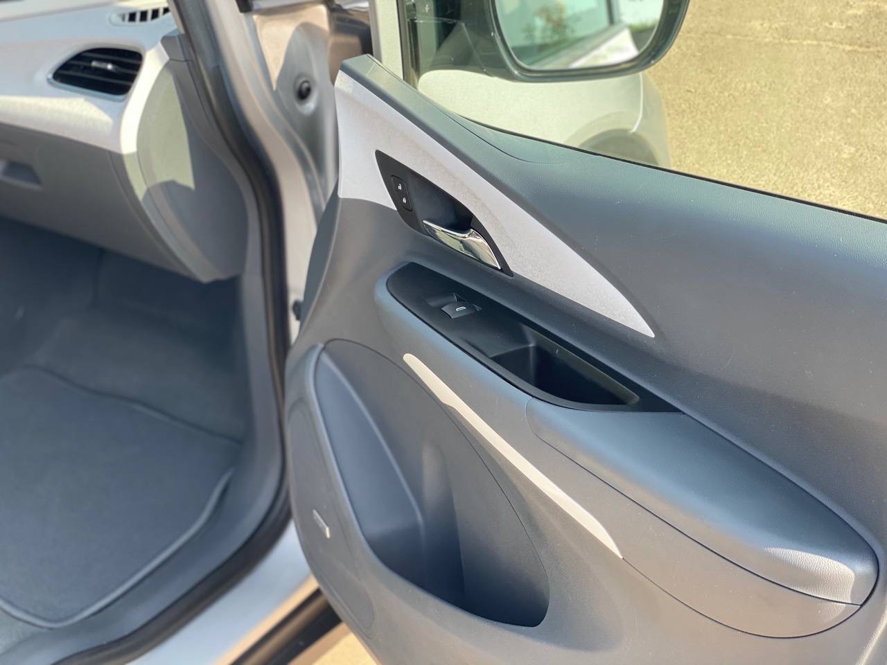 Chevrolet Bolt - фото 19