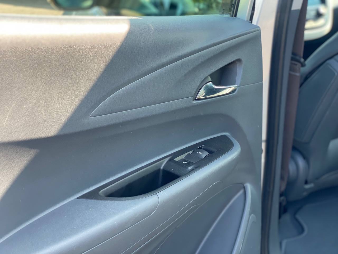 Chevrolet Bolt - фото 18