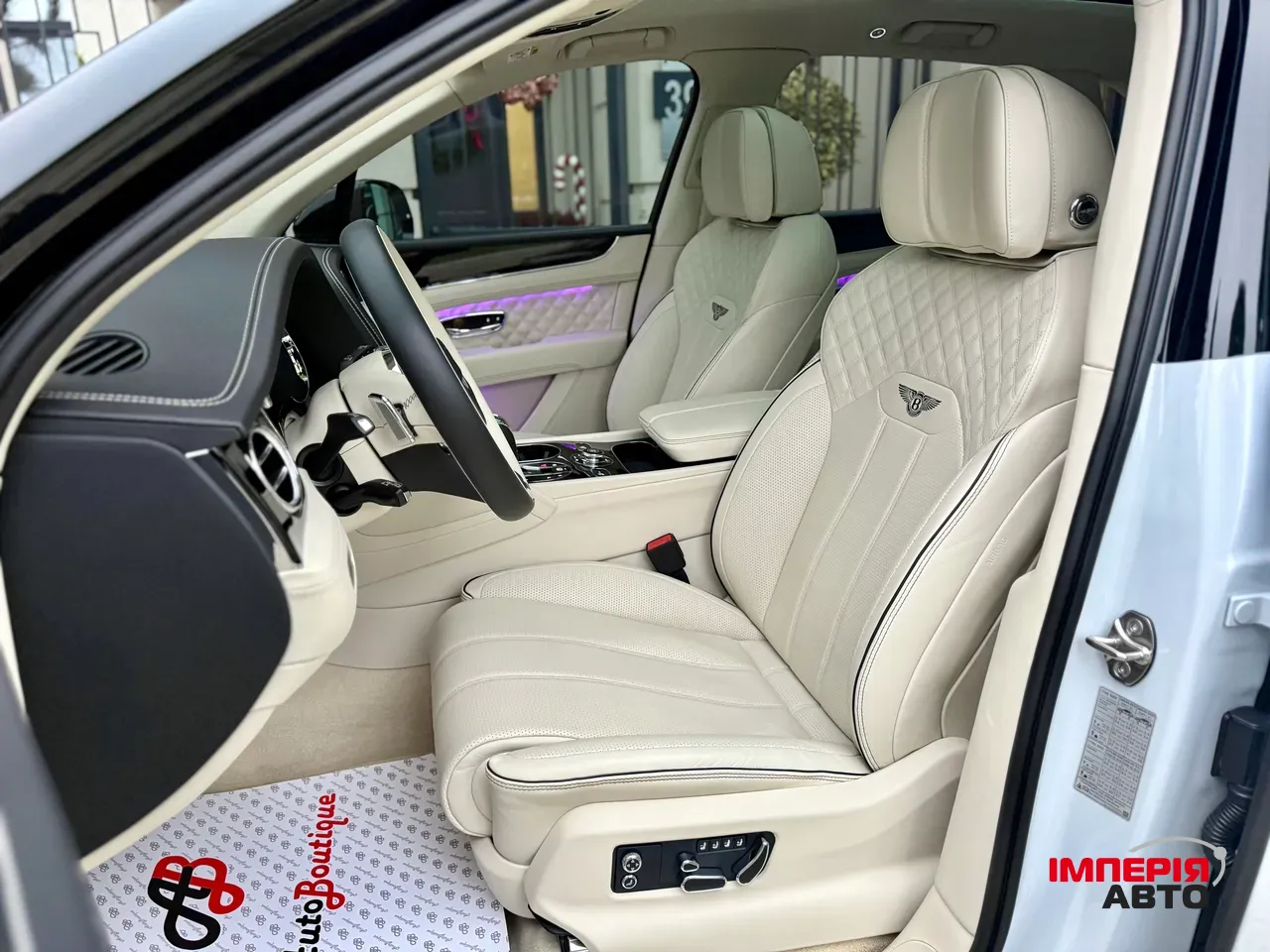 Bentley Bentayga - фото 28