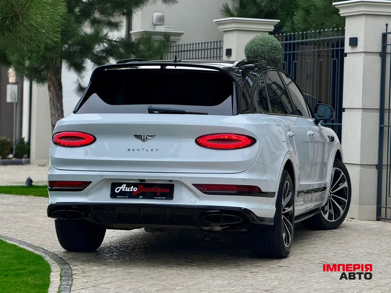 Bentley Bentayga - фото 16