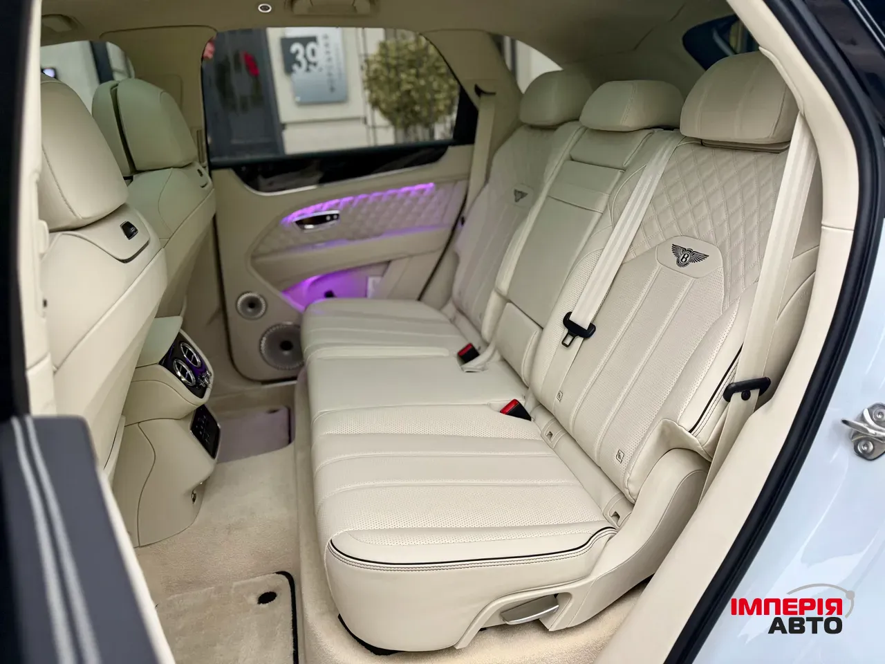 Bentley Bentayga - фото 31