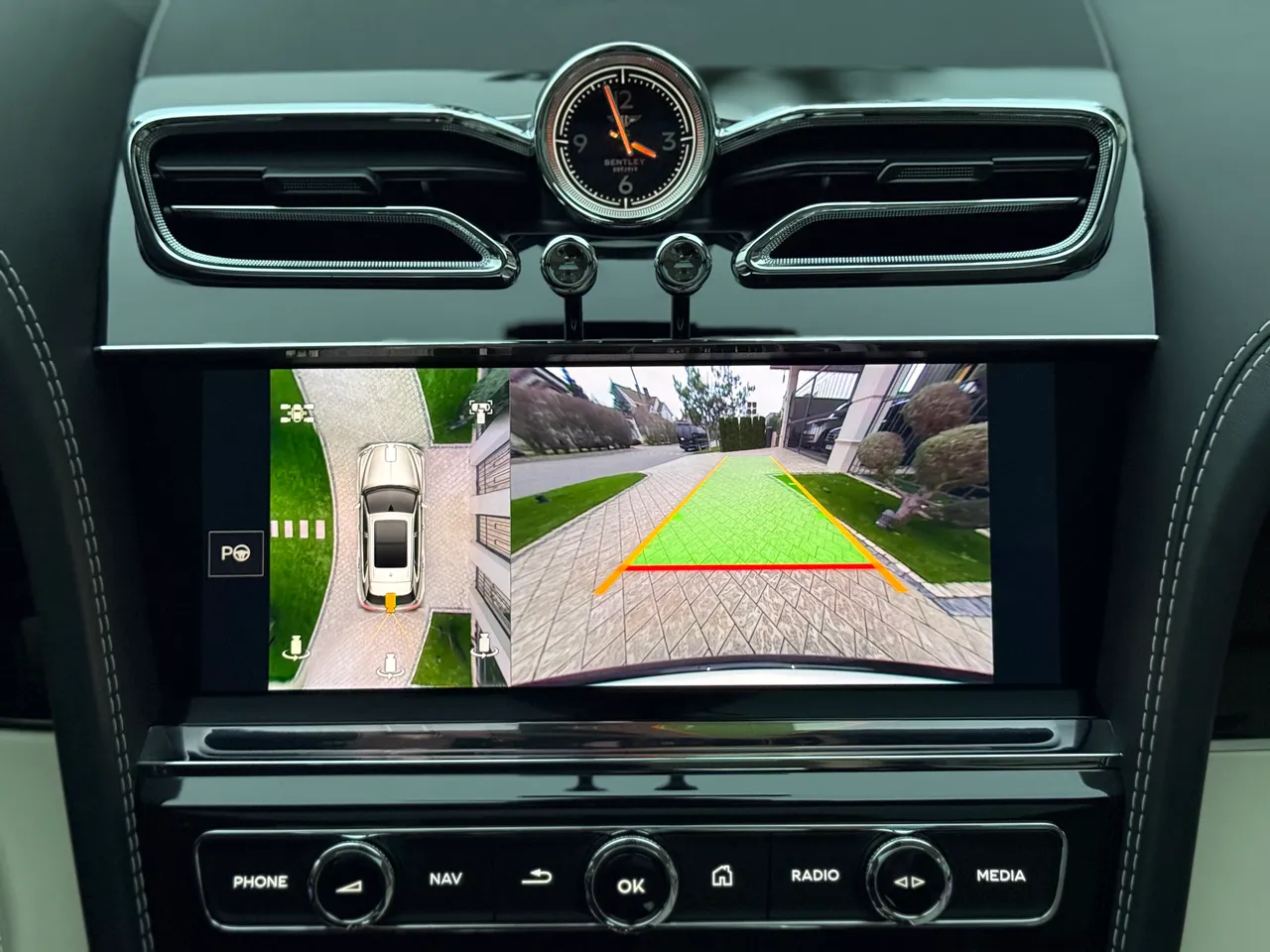 Bentley Bentayga - фото 69