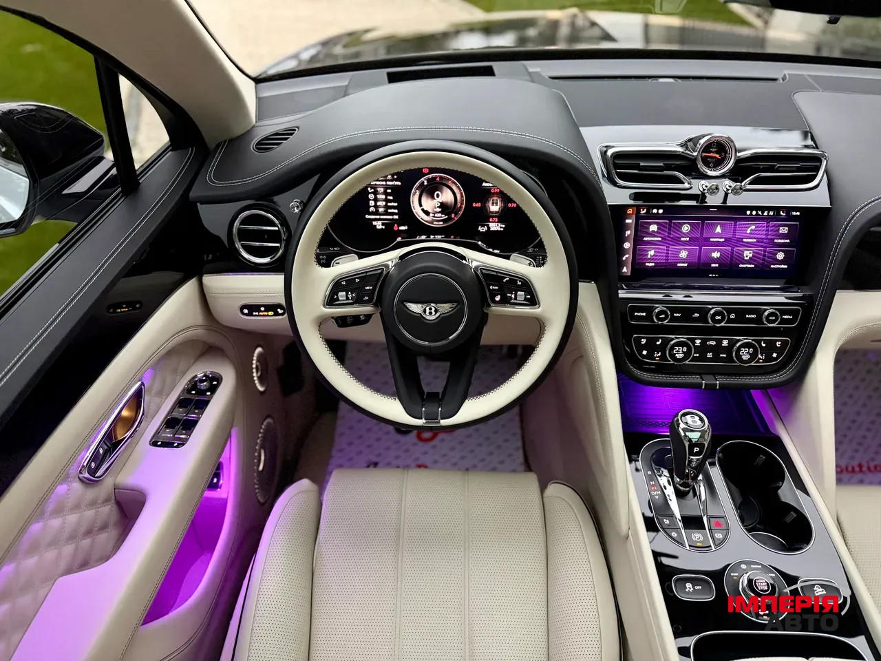 Bentley Bentayga - фото 39