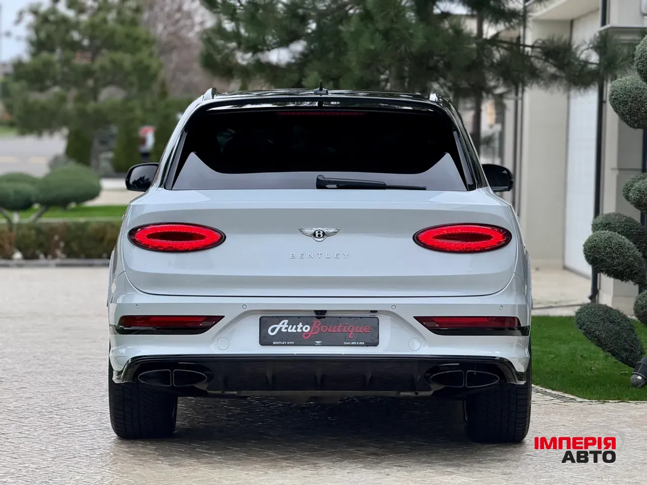 Bentley Bentayga - фото 14